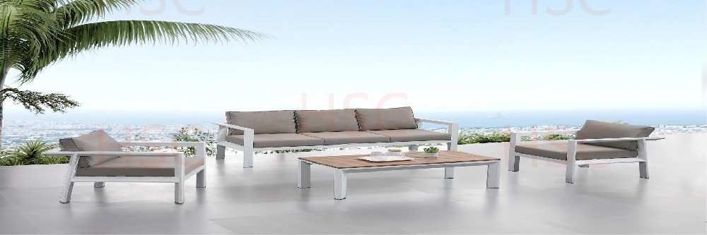 Enjoying Quality Time Outdoors with HSC's Aluminum Alloy Outdoor Sofa